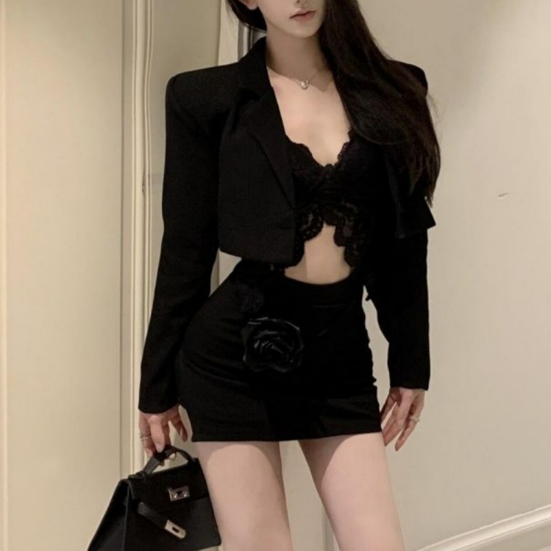ブラックスプリングブレザーレースブラレットとミニスカートセッ - Lace Bralette Set のレビューと価格