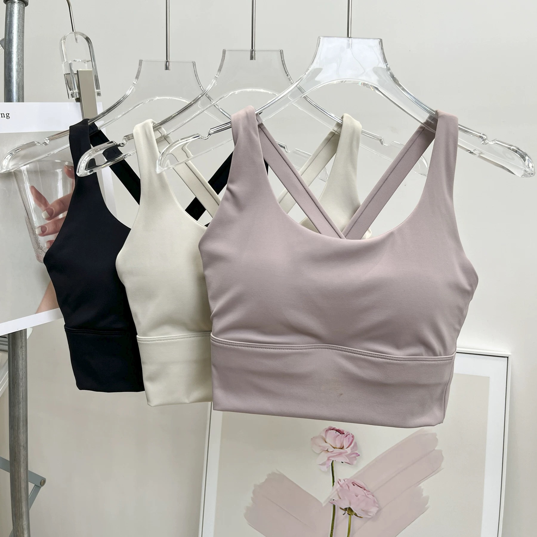 耐衝撃ランニング＆ヨガブラ – オールインワンカッププッシュ - Minimizer Bra Women のレビューと価格